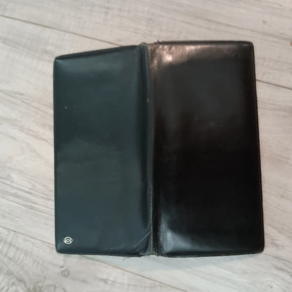 CARTIER 2C Logo Bifold Wallet Purse Leather Black Silver Made in France